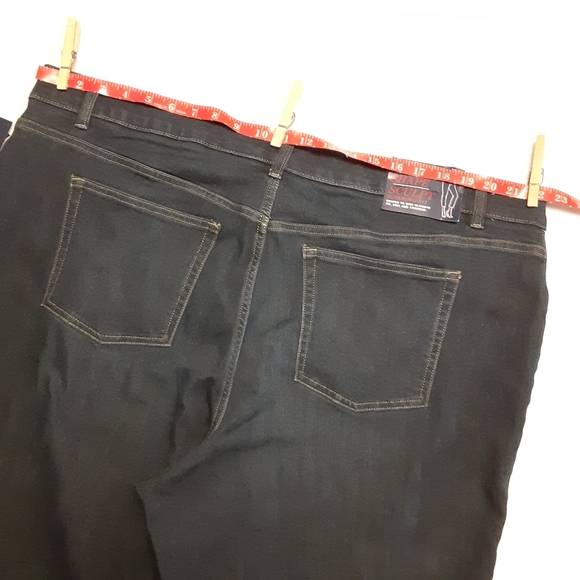 NWT CHAPS COMFORT ELASTIC MID RISE SLIM LEG CAPRIS - Picture 4 of 9